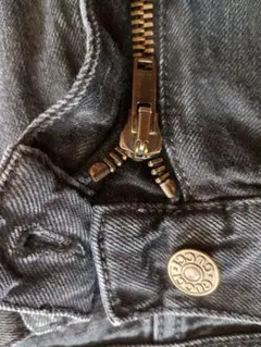 GUCCI ブラック デニムパンツ サイズ46のサムネイル