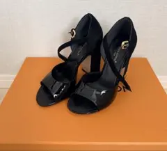 LOUIS VUITTON パンプス　ブラックのサムネイル