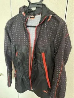 PUMA ドット柄ウィンドブレーカー