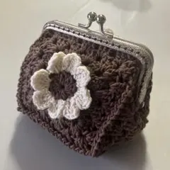 がま口ポーチ　グラニースクエア　編み物　ハンドメイド