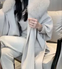 美品Aroundyur 韓国ブランド　フォックスケープコート