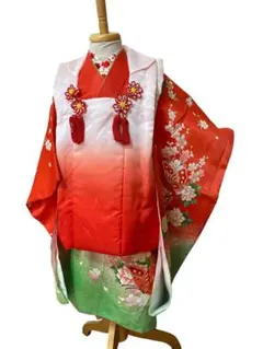 三歳七五三赤と緑のグラデーション 被布着