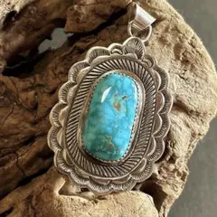 navajo インディアンジュエリー　ターコイズペンダント　ナバホ族