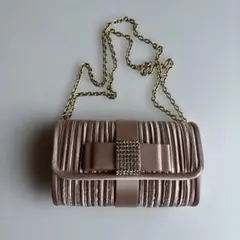 ビジュー付きリボン ピンクベージュクラッチバッグ