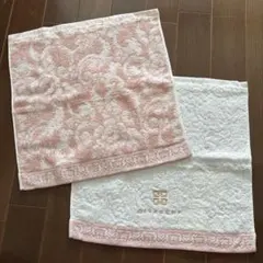 未使用ですが難ありです⭐︎ GIVENCHY ウォッシュタオル2枚　ジバンシー