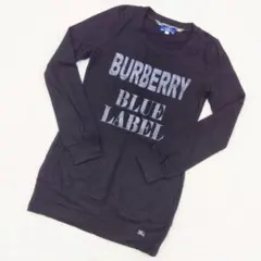 38　BURBERRY BLUE LABEL　ロゴプリントのブラックロングニット