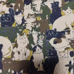 コスモテキスタイルネコの集会猫柄 グリーン系