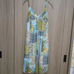 【値下げしました】キャミワンピース　リゾート　海