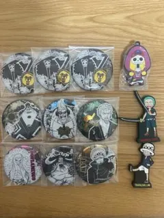 ワンピース　ゾロ　ロー　ブルック　ドフラミンゴ　缶バッジ　ラバーマスコット