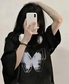 蝶プリント オーバーサイズ Tシャツ