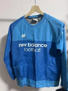 new balance ピステ・ウィンドブレーカー 青