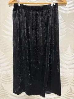 GU ブラック ベロアプリーツスカート XL