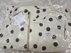 水玉模様のジッパートップス 120cm