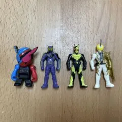 びっくらたまご　仮面ライダー フィギュア 4体セット