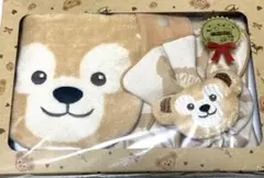 【新品】Duffy ベビー用ギフトセット（スタイ・ガーゼハンカチ・ラトル）