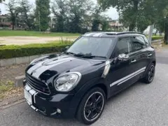 ミニクーパー　クロスオーバー　車検9年1月　乗って帰れます　ナビ　テレビのサムネイル