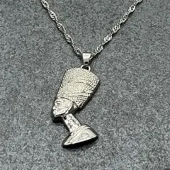 18カラット 750 ネフェルティティ ペンダント古代、ビンテージ 18カラット 750 ネフェルティティ ペンダント古代、ビンテージ