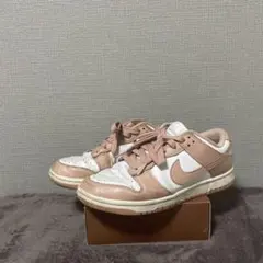 NIKE DUNK LOW ピンク スニーカーのサムネイル