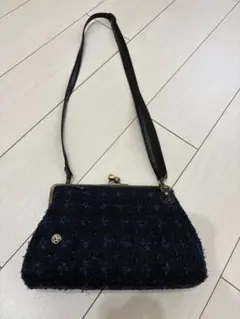 ネイビーブルー ポシェット 金色バラエンブレム