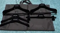 2026年最新】BALENCIAGA 衣類ハンガーの人気アイテム - メルカリ