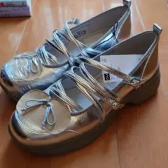 【新品】GU×rokh　　シルバー ストラップ付き メリージェーンシューズ