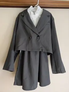 グレー ジャケットとスカートのセット