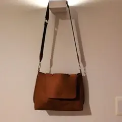 ブラウン ショルダーバッグ 調整可能ストラップ