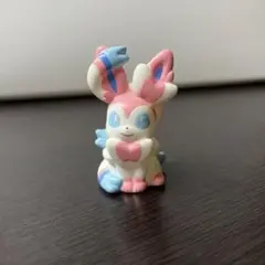 任天堂　ポケモン　ニンフィア　フィギュア　ソフビ　指人形　食玩　Pokémon