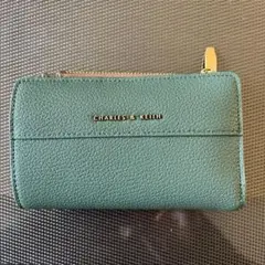 CHARLES & KEITH 折りたたみ財布　　グリーン