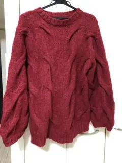 オーバーサイズ赤ニット バルーン袖