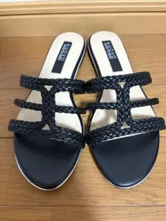 フラットサンダル　NUOVO Mサイズ　ブラック　箱無し