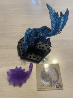 モンスターハンター　スタンダードモデル　ルナガロン　フィギュア