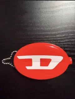 DIESEL 赤 コインケース チェーン付き