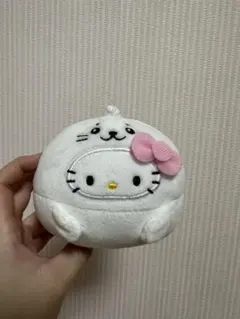 ハローキティ セイウチ型ぬいぐるみ