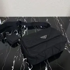 シルバー ショルダーバッグ