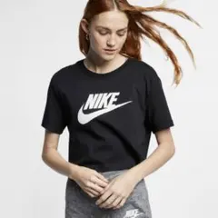本日価格　新品未使用　NIKE ナイキ　クロップド丈　Tシャツ　Sのサムネイル