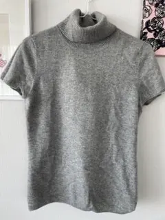 グレー ハイネック 半袖ニット