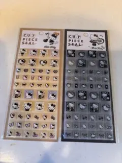 ハローキティ ⭐︎タイルシール ⭐︎ ２点セット