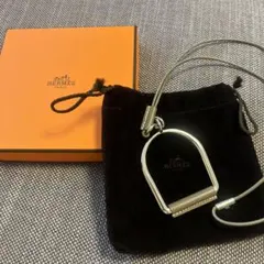 レア】 エルメス エリタージュ エケストル GMサイズ ペンダント 黒 PG