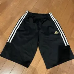 adidas ハーフパンツ　150cm