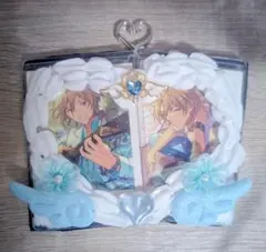 【現品8】ゆめかわ 天使のホイップデコ 硬質ケース（白×水色）キーホルダー付