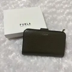 FURLA カーキ 二つ折り財布