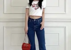 Royal party Hello Kitty 半袖 クロップドTシャツ
