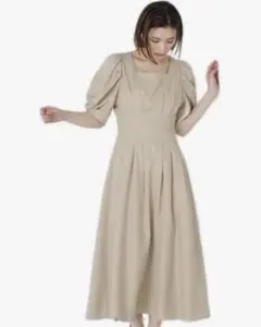 ナチュラルビューティベーシック　カジュアルドレス スクエアネックワンピース