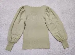 STRAWBERRY-FIELDS オリーブグリーン パフスリーブニット(M)