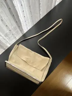 ZARA レザーバッグ　ショルダーバッグ　クリーム　ベージュ　本革