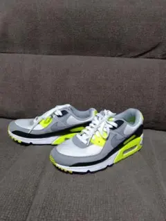 Nike エアマックス90 ボルト