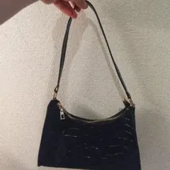 黒のショルダーバッグ即発送！