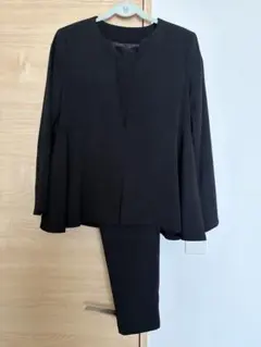 Flolia ノーカラーペプラムパンツスーツ セットアップ