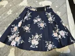 花柄スカート 紺色 INGNI ベルト付き 可愛い 近日削除予定